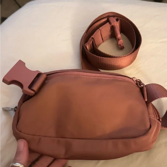 lululemon athletica Deep Mauve Pink Bag - Picture 7 of 7